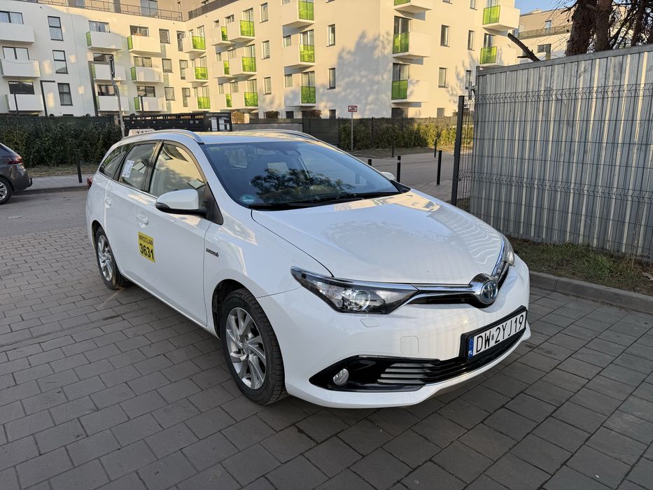 Auta pod Taxi, Uber, Bolt, Freenow.