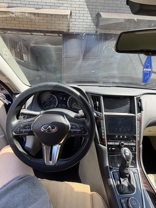 Infiniti q50 2020 2.0