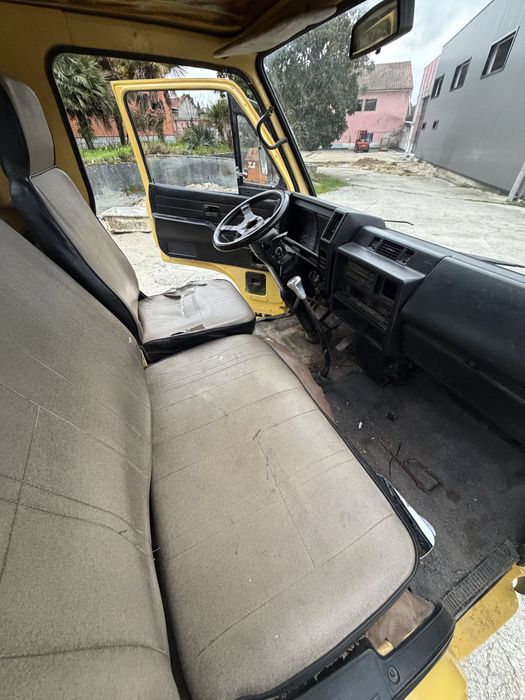 Isuzu bedford tribasculante