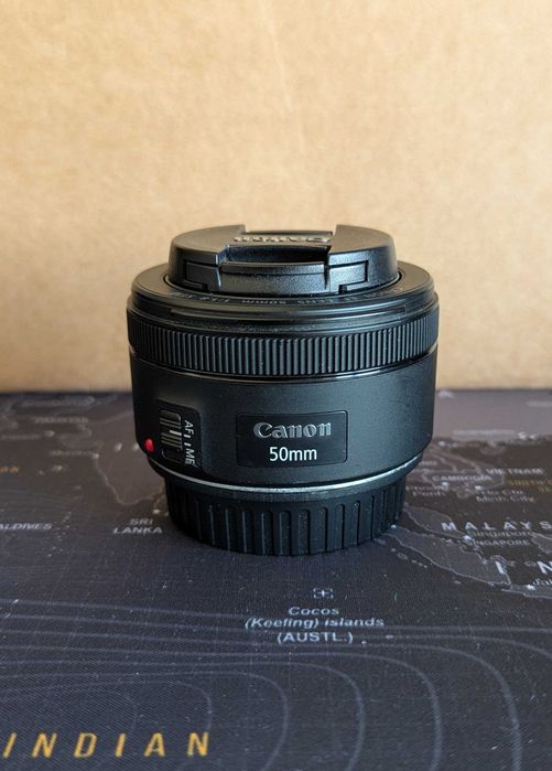 Canon 100D + Sigma 17-50 mm F2.8 + Canon 24mm f2.8 + Canon 50mm f1.8