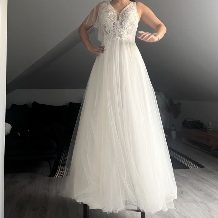 Suknia ślubna, litera A, tiul