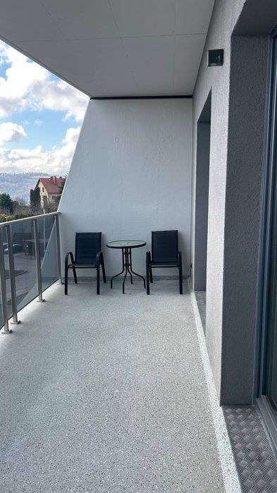 Do wynajęcia nowoczesne mieszkanie z dużym balkonem Sunset Park Przemyśl | Здається сучасна квартира з великим балконом.