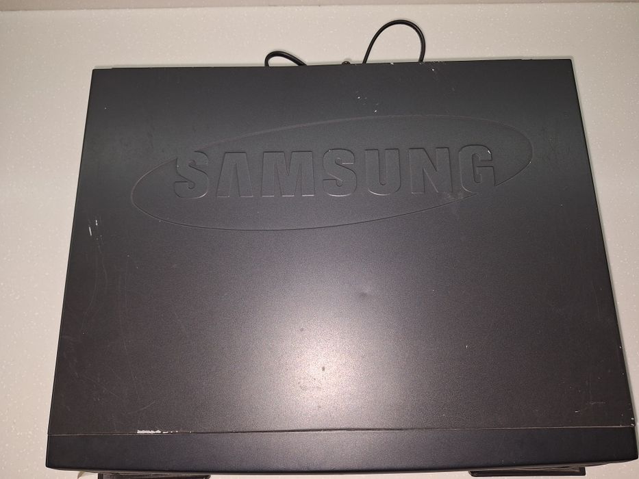Відеомагнітoфон Samsung