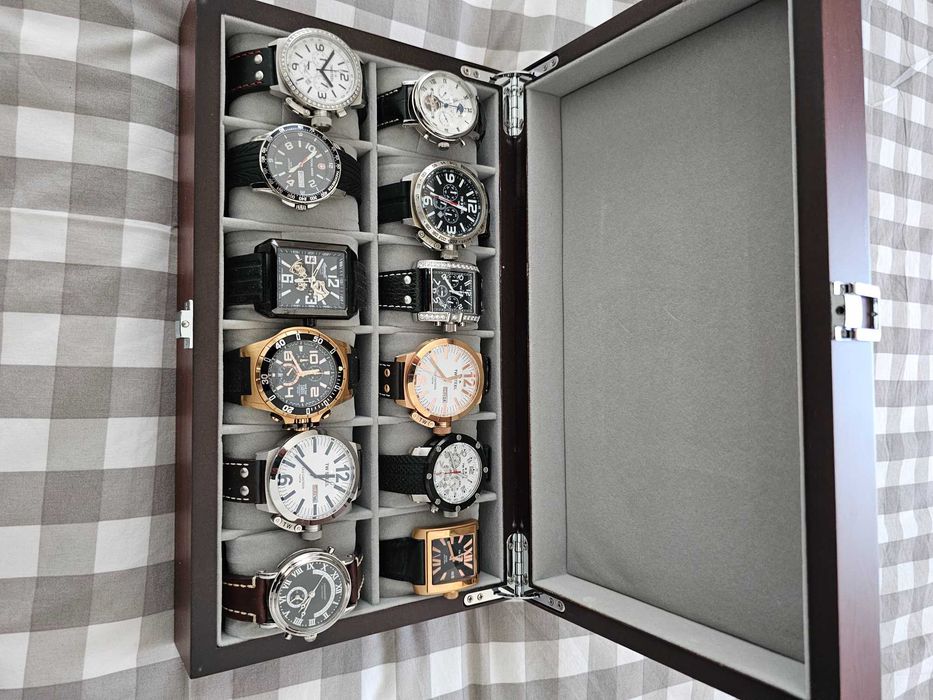 Mala Com  12  RELOGIOS 100% Originais Swiss Made VALOR REAL+4000 EUROS