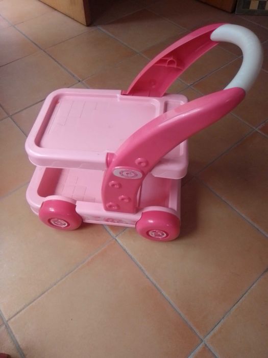 Brinquedo_ Carrinho de Chá