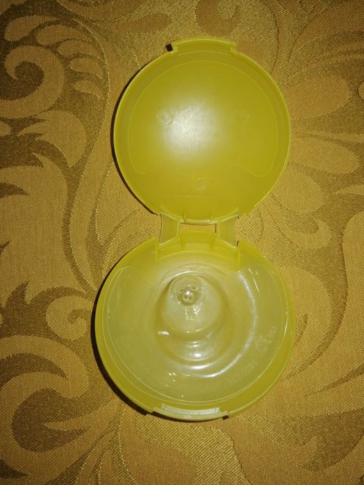 2 Mamilos silicone + caixa, Medela