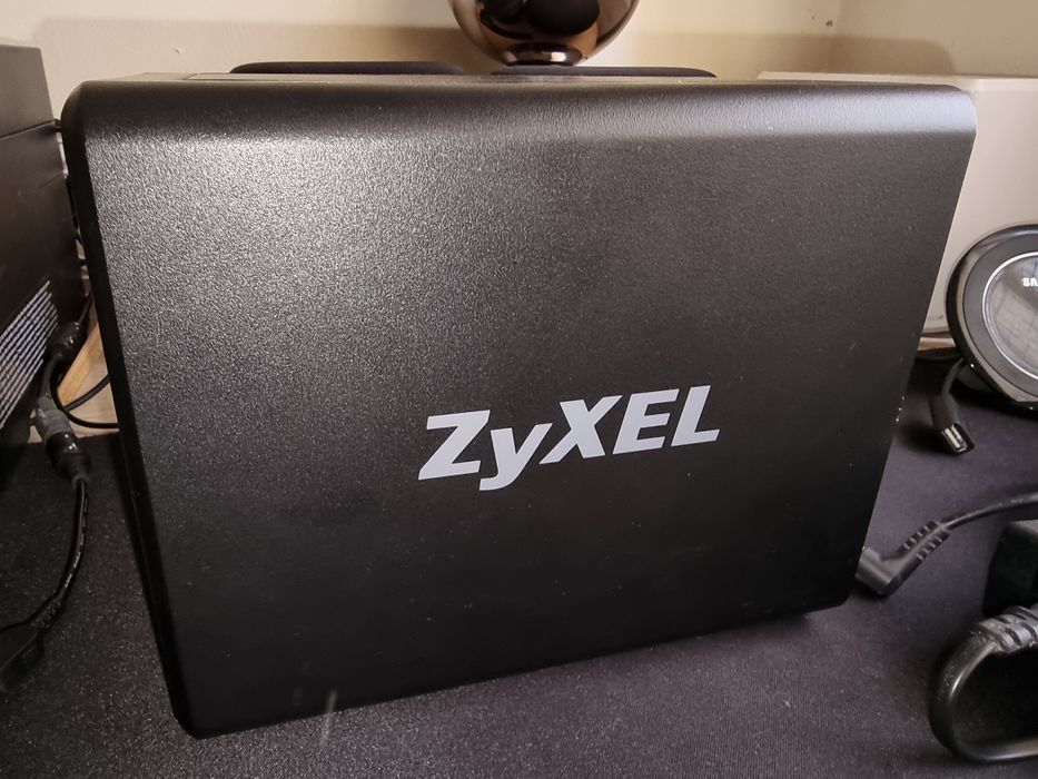 NAS Zyxel 325v2 (Sem HDD)