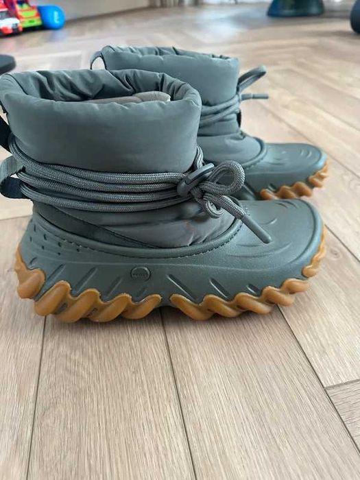 Śniegowce Buty termiczne Crocs Echo Boot oliwkowy khaki 39/40 m7w9