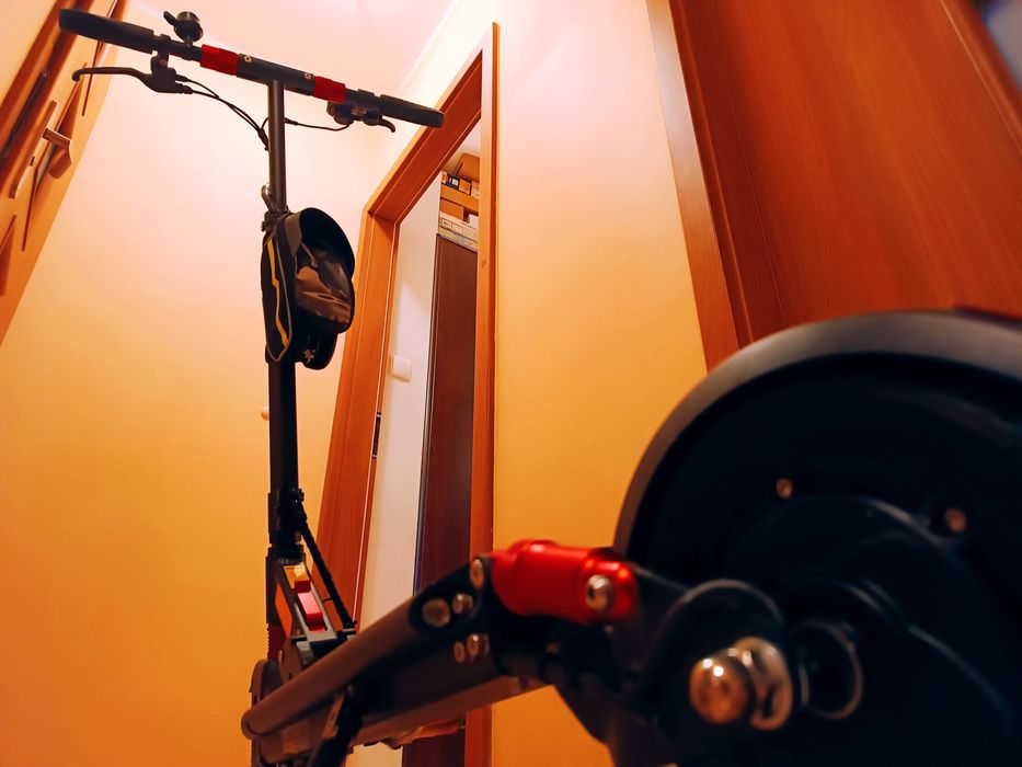 Hulajnoga elektryczna Motus 8.5 pro lite na gwarancji stan bdb