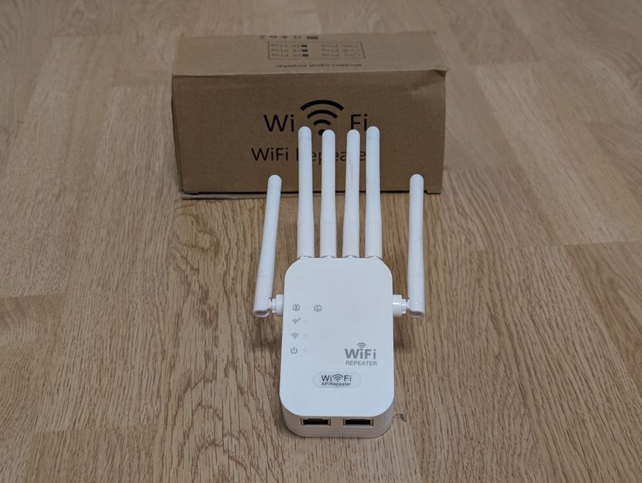 Wi-Fi репітер з 6 антенами. Підсилювач сигналу Wi-Fi 2.4 GHz, 300 МБ/с