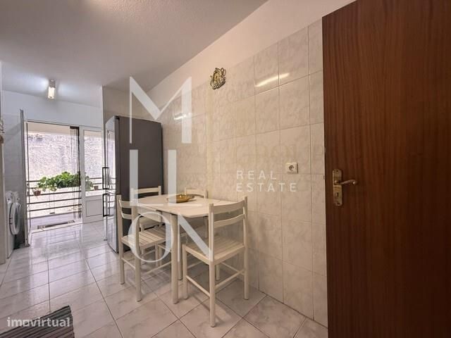 Apartamento T1 em São Martinho, Piornais