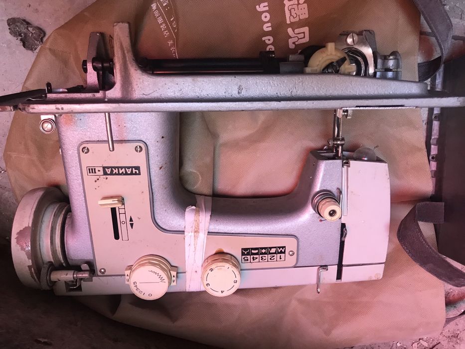 Швейная машинка чайка lll