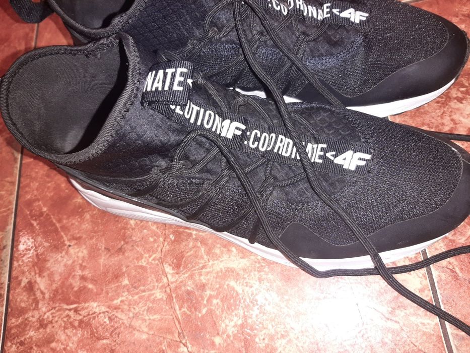 Damskie sneakersy rozmiar 423 4F
