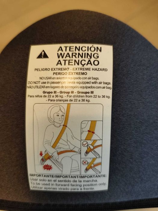 Assento elevatório automóvel de criança