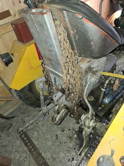 Traktor 15koni robiony +przyczepa