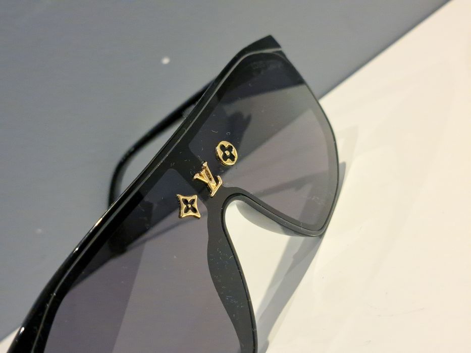 *LOUIS VUITTON czarne nowe męskie okulary przeciwsłoneczne zlote logo