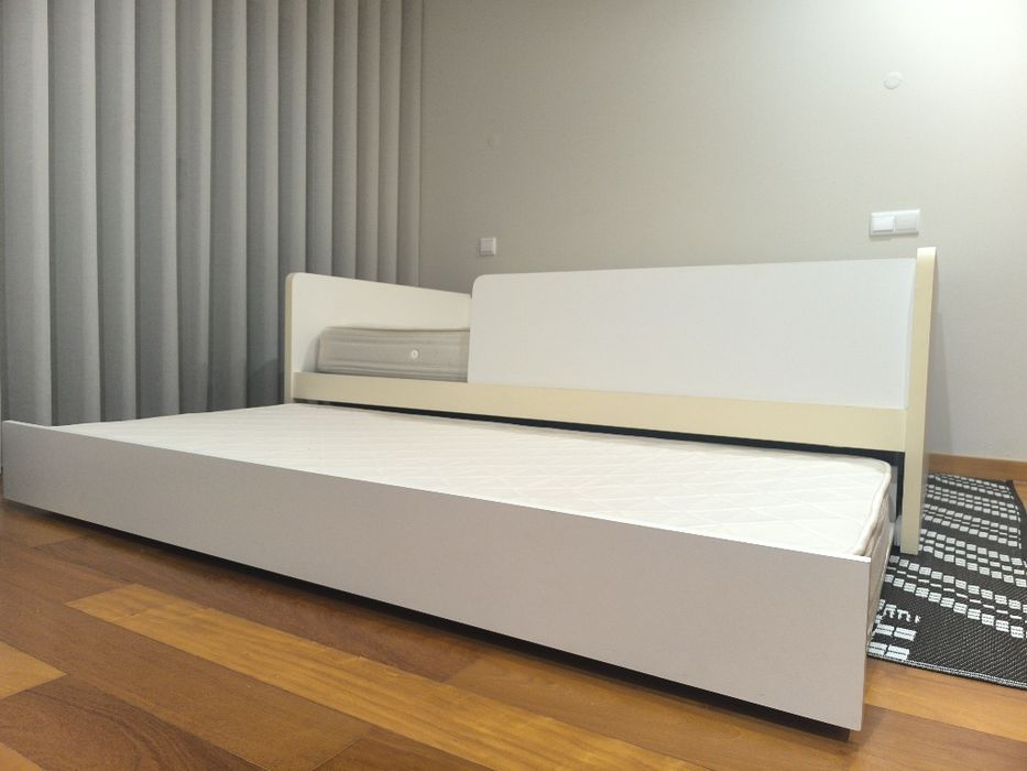 Cama de criança dupla