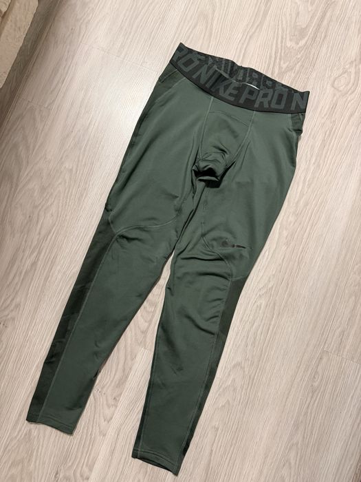 мужские компрессионные тайтсы из теплой линейки Nike Pro HyperWarm