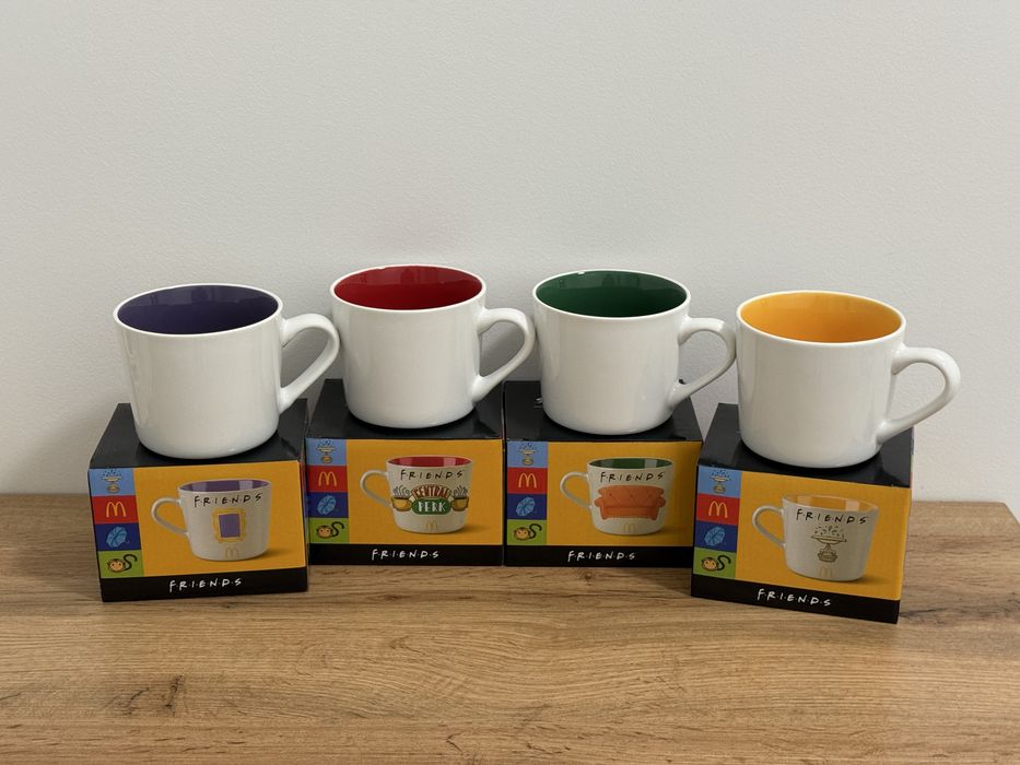Повний набір чашки кружки фігурки Friends McDonald's Друзі Мак
