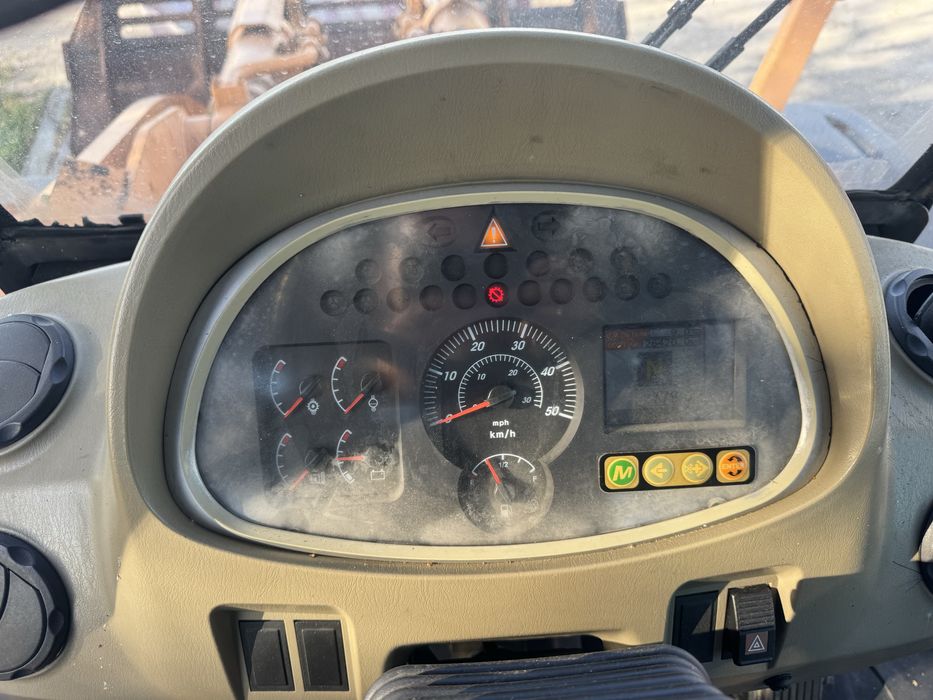 Навантажувач CASE 1221 CAT JSB VOLVO