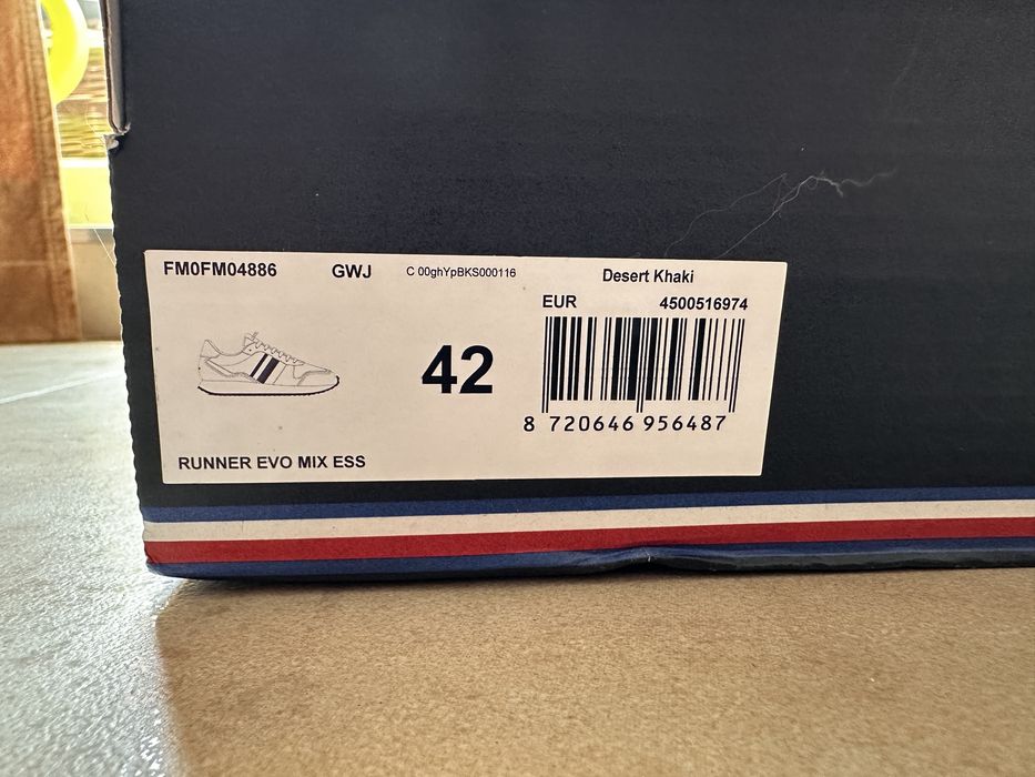 Tommy Hilfiger Sneakersy Runner Evo 42