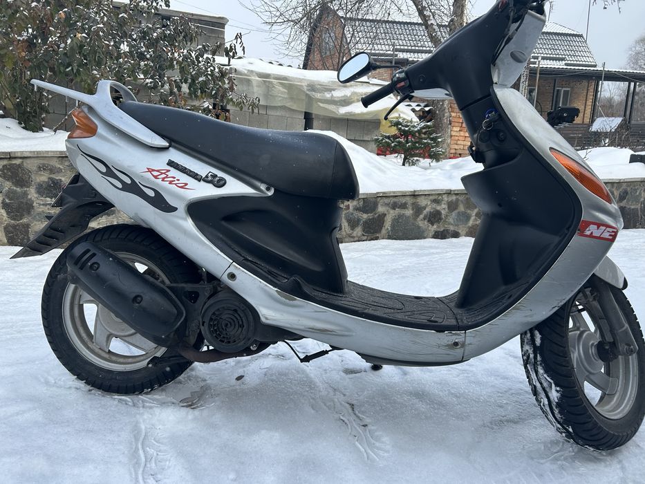 Yamaha grand axis 100