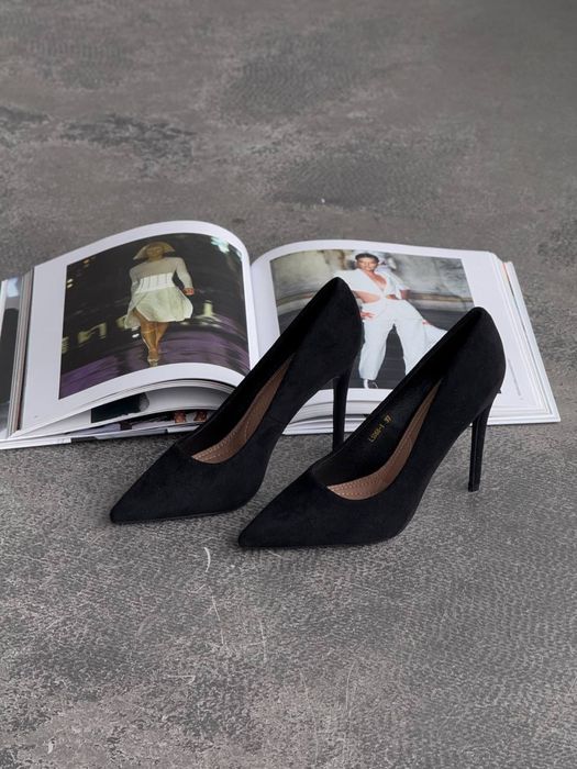 Елегантні туфлі лодочки