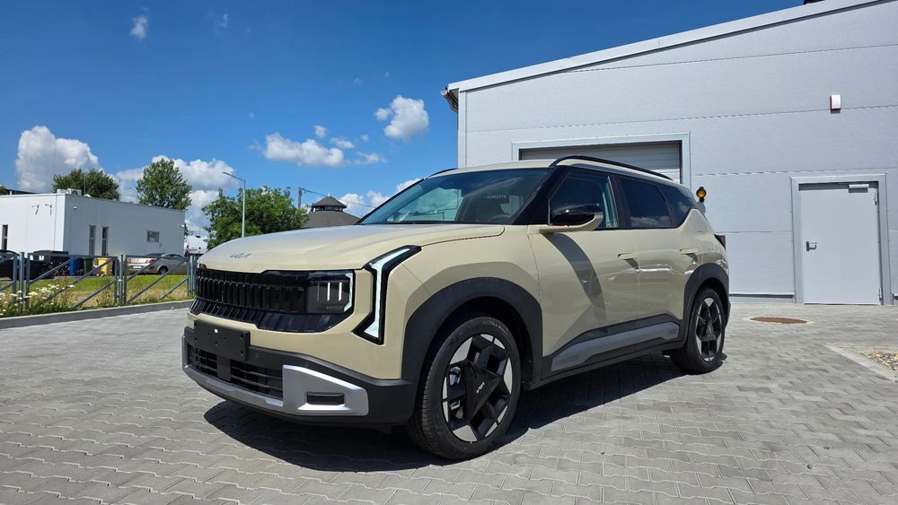 Kia Seltos Samochody od ręki Seltos 180 KM L Tan Beige