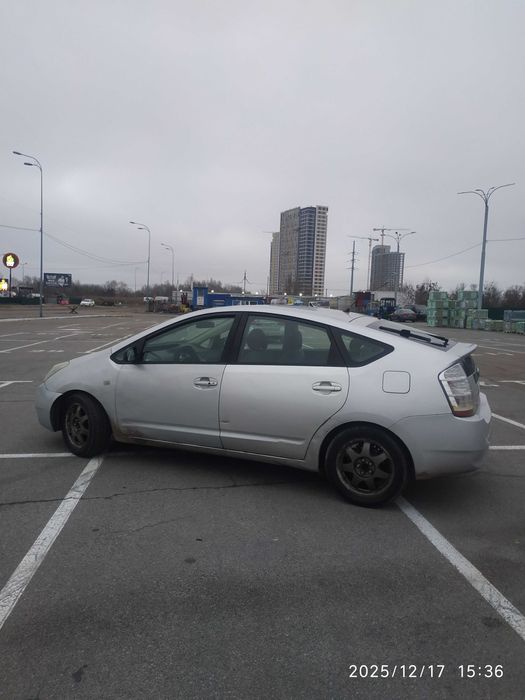 Тойота Приус Автомат