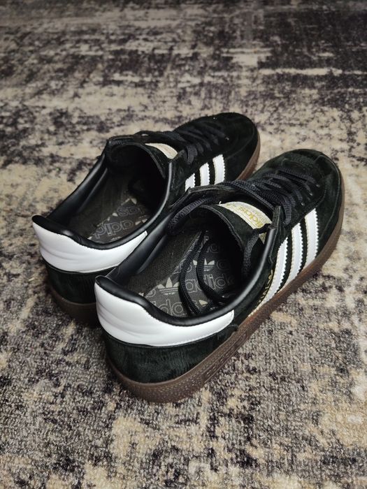 Adidas spezial black