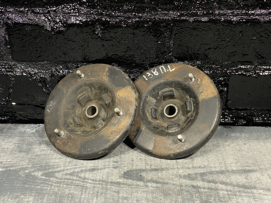 Опорнік передній Bmw E38