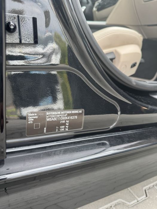 BMW F30 330e  m-paket Hybrid 2016 europa