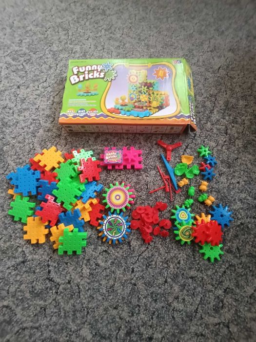 Дитячий конструктор Funny Bricks, 81 деталь, новий
