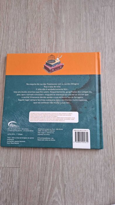 Livro Júlia e a loja de ferragens do senhor Virassacos