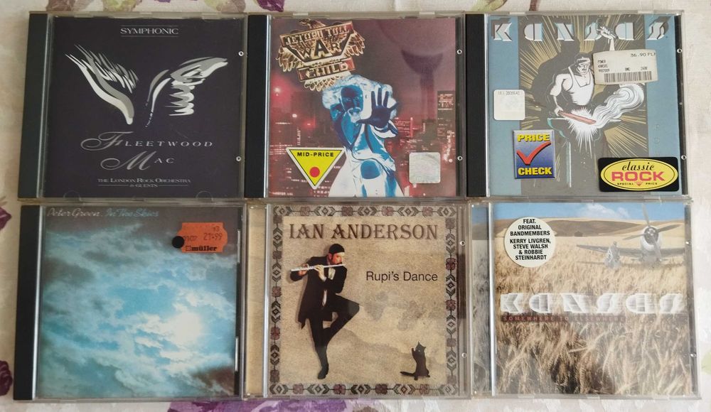Płyty CD zespołów rockowych: Fleetwood Mac, Jetro Tull.