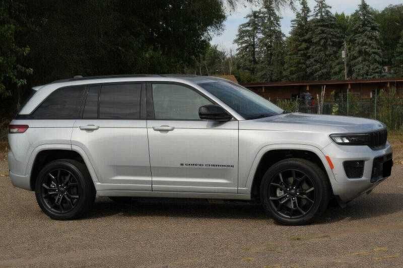 2023 Jeep Grand Cherokee 30th Anniversary 4xe
