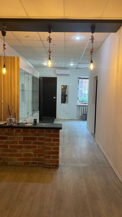 Оренда окремої будівлі у центрі міста вул. Гоголя