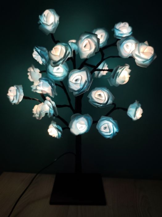Niebieskie różę lampka
