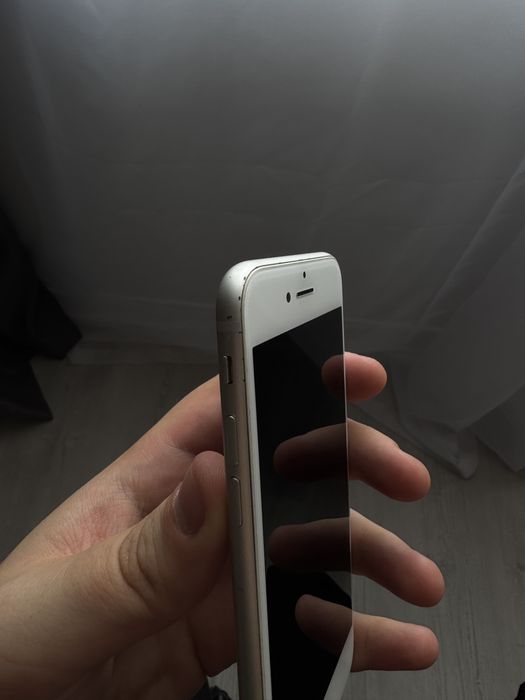 Iphone 8 64gb з дефектом камери