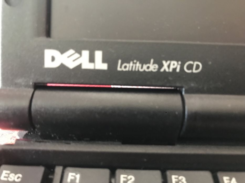 DELL LATITUDE XPi CD Laptop64752260763522120