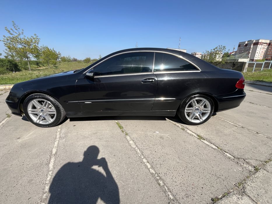 Продам Мерседес clk 2,7