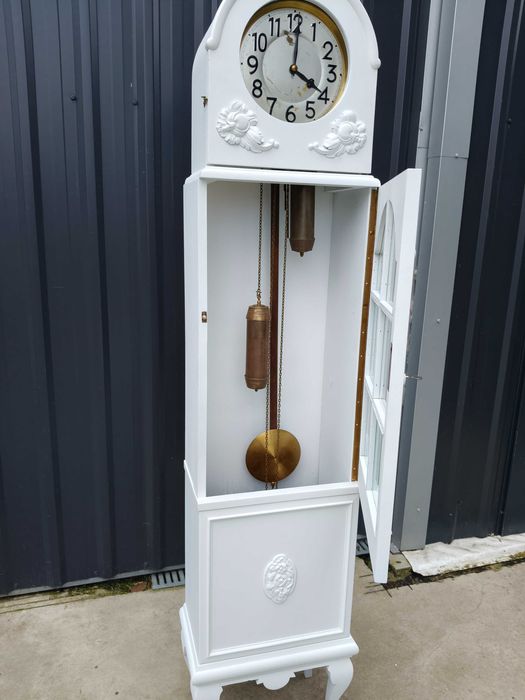 Zegar ludwik stojący biały po renowacji