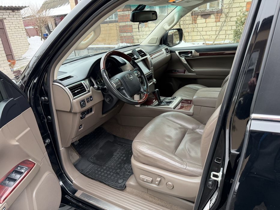 Продам живий Lexus GX !!