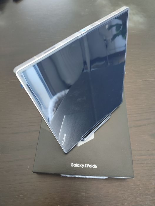 Samsung Galaxy Z Fold 6