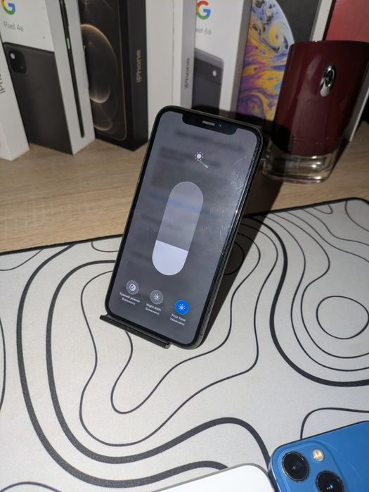iPhone 11 pro (64gb)