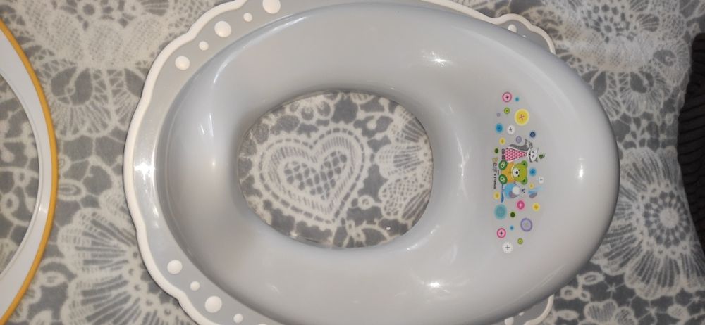 Дитяче сидіння на унітаз