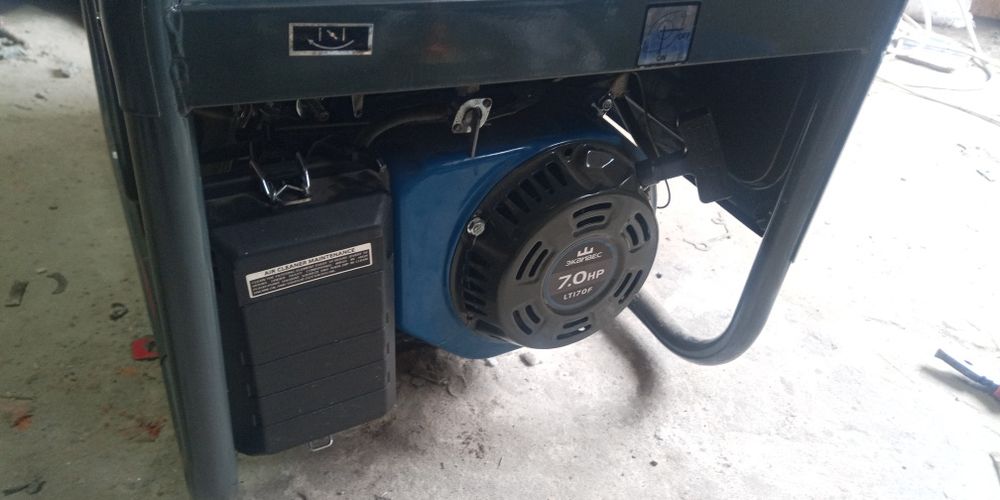 Генератор в відмінному стані