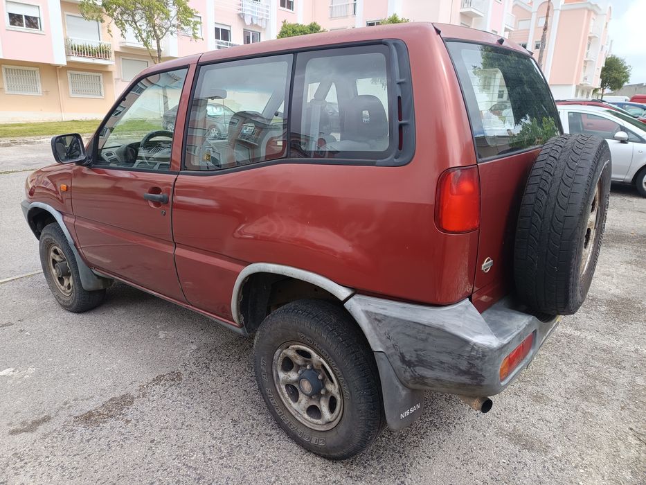 Nissan Terrano — fotografia 5