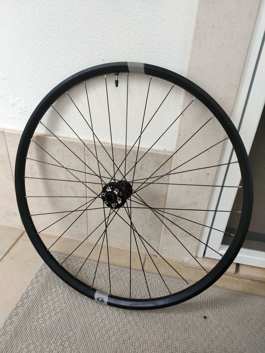 Rodas 29 Crankbrothers Synthesis Cubos de rolamentos NOVATEC