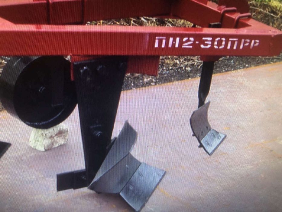 Плуг Пн2-30ПРР(Кам’янець -Подільський завод плугів і культиваторів)